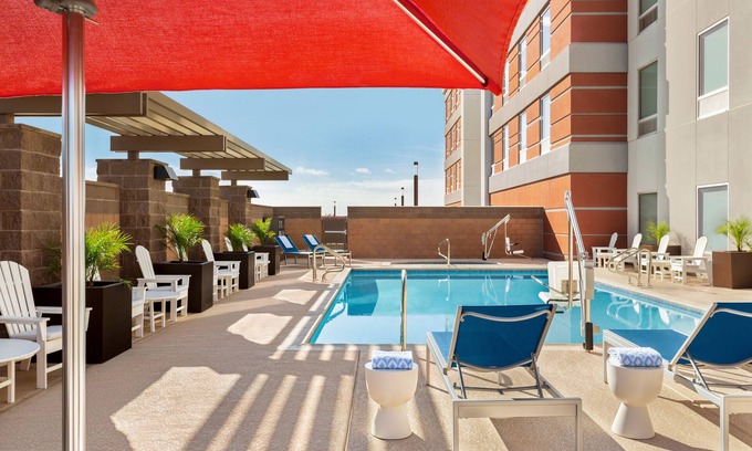 Scottsdale Hotel | Delightful Stay at Tru By Hilton Scottsdale Salt River