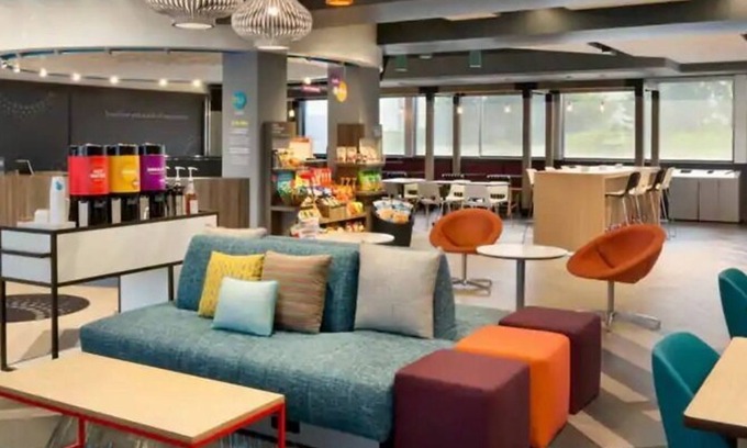 West Memphis Hotel | Tru by Hilton West Memphis: Family-Friendly with Pool & Dining