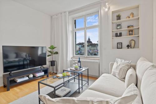 Basel City Centre Apartment | Discover Riverside Living at NEU - Citywohnung mit Rheinblick