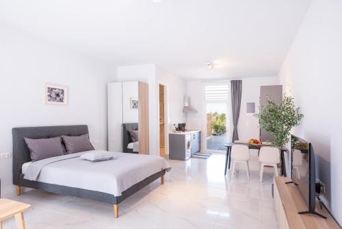 Sfakera Apartment | Exceptional True Home: Guest Rated 9.9/10 for Comfort