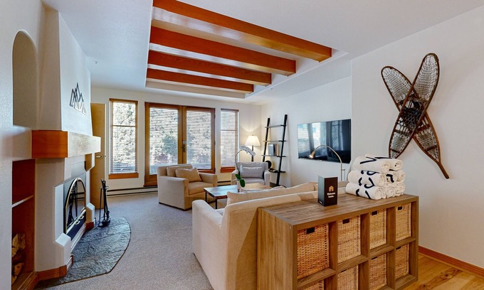 Salt Lake Mountain Resorts Condo | Unbeatable Ski-In/Ski-Out Experience at Solitude Resort