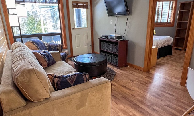 East Kootenay Condo | Prime Ski In/Ski Out Retreat with Pool & Hot Tub Access