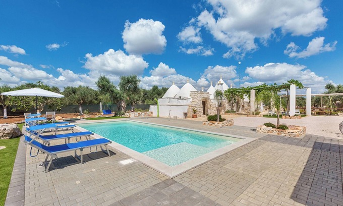 Latiano Villa | Discover 3619 Trulli Contecavallo with Private Pool & Breakfast