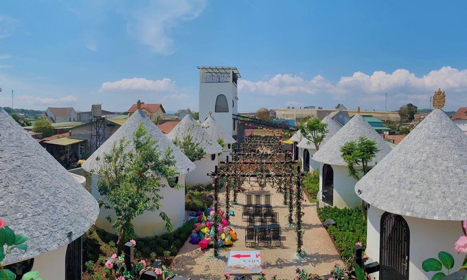 Don Duong Hotel | Trulli Villa Homestay: Family-Friendly Getaway with Pool