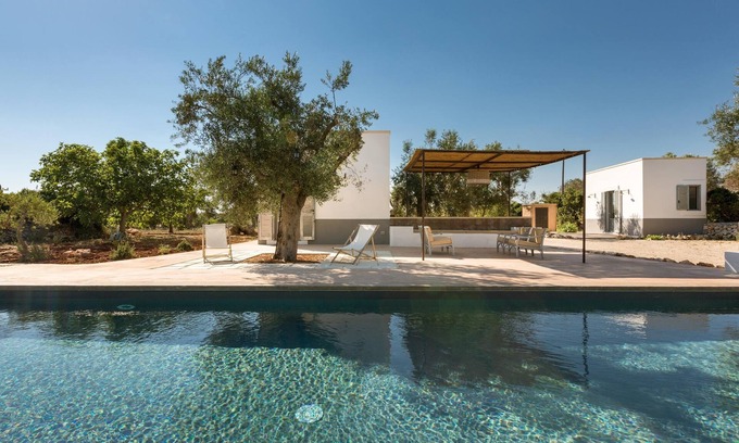 Salve House | Relax in Trulli with Pool: Perfect Family Getaway in Puglia