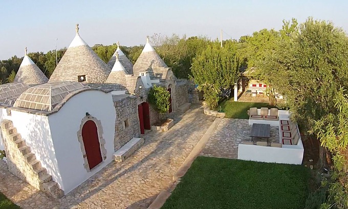 Ceglie Messapica House | Trullo Cinciarella: Saltwater Pool & Olive Garden Retreat