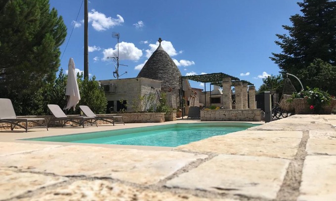 Alberobello Bed & Breakfast | Relax at Trullo Grace - 4-Star Haven with Pool & Pets Welcome