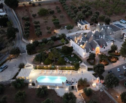 Specchiaruzzo Apartment | Discover Trullo il Focolare: Pet-Friendly Retreat with Pool