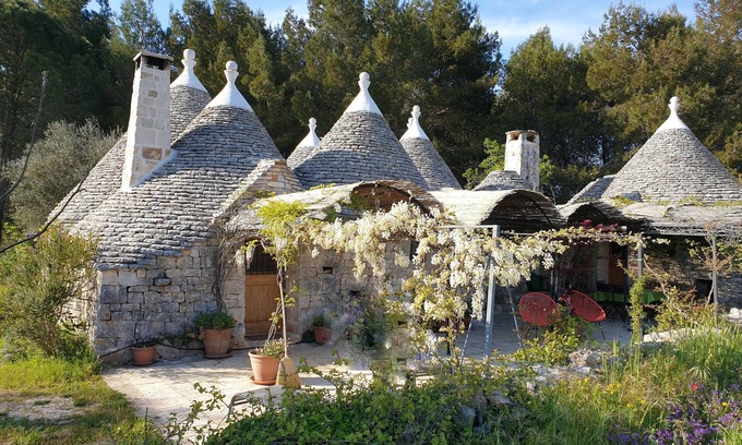 Cisternino Villa | Trullo: Ideal for Vacation with Smart Work Amenities