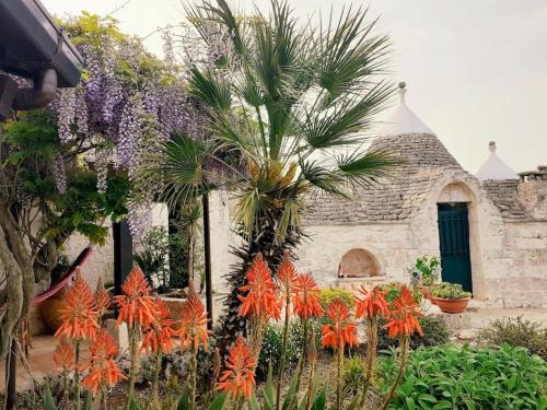 Ceglie Messapica House | Trullo la Glycine: 4-Star Oceanfront Retreat with Pool