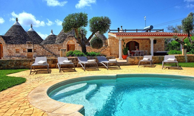 San Michele Salentino Villa | Experience Comfort at Trullo Santo Stefano with Private Pool