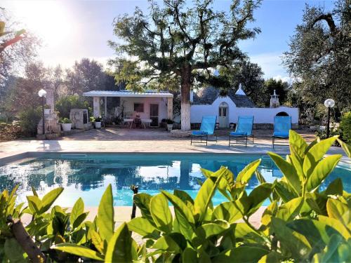 San Michele Salentino House | Unforgettable Trullo Vitale with Pool and Hot Tub Awaits