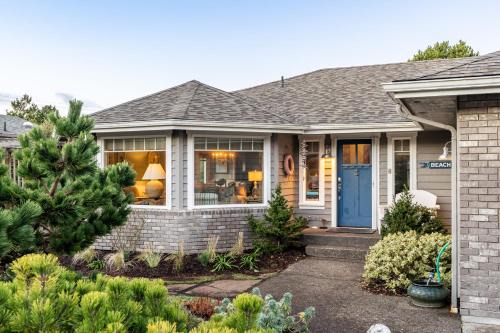 Manzanita House | Discover a Beachside Gem with Outdoor Patio Access