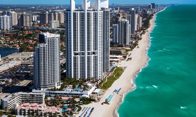 Sunny Isles Beach Resort | Trump International Luxurious Oceanview Suite w/ Floor-to-Ceiling Windows & WiFi