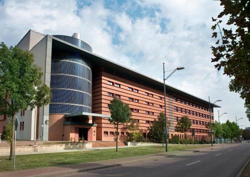 Stadtbezirk West Hotel | Experience TRYP by Wyndham Halle with Family-Friendly Amenities