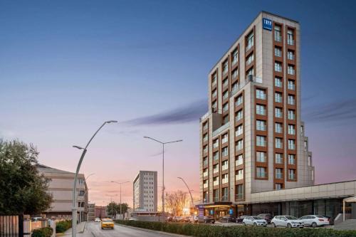 Zeytinburnu Hotel | Comfortable Stay at Tryp by Wyndham Istanbul Topkapi