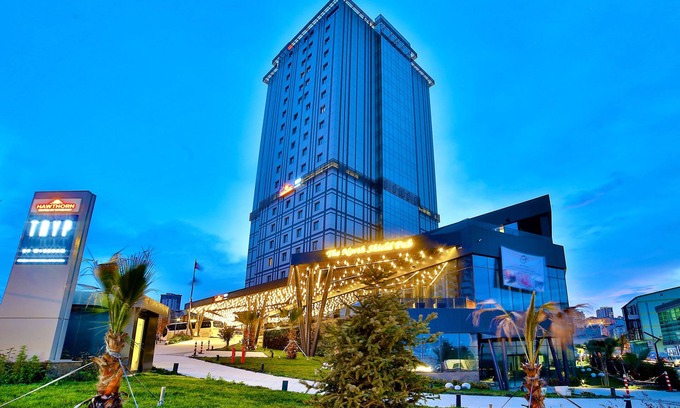 Mahmutbey Hotel | Discover TRYP by Wyndham Istanbul Basın Ekspres Hotel