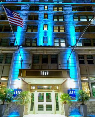 Central Business District Hotel | Wheelchair Accessible TRYP by Wyndham Newark Downtown