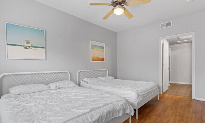 West Campus Condo | TSC 400 Luckey · ATX 2 Bedroom w/ Pool, GREAT location!
