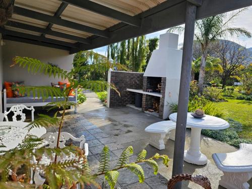 Witelsbos Apartment | Explore Tsitsikamma Gardens Cottages: Guest Favorite Retreat