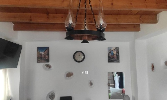 Kato Zakros Apartment | Family-Friendly Tsitsinos Maisonette House with Perfect Score