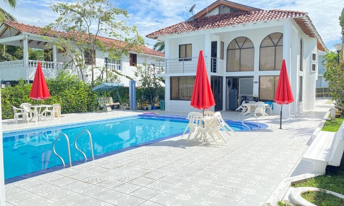 Melgar Villa | Discover Tu Casa Melgar: Oceanfront Retreat with Pool