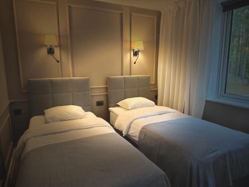 Polva County Bed & Breakfast | Delightful Stay at Saarjärve Puhkemaja by the Lake
