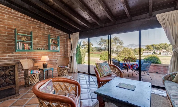 Tubac House | Scenic Tubac Home with Golf Course Views and Great Amenities