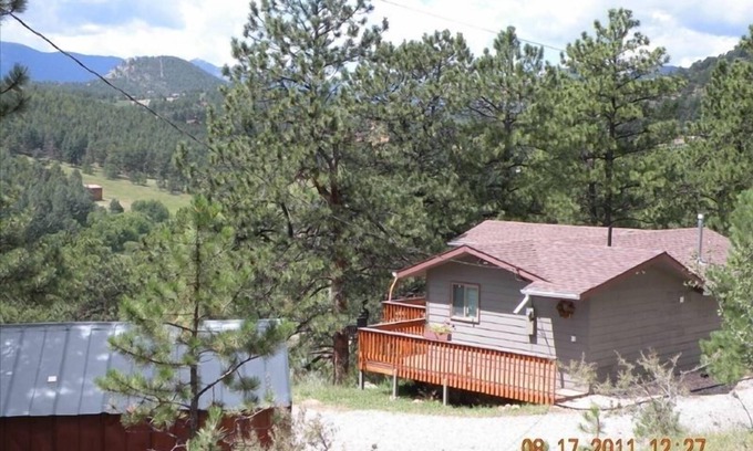 Bailey Cottage | Scenic Tucan Guest Cottage: Top-Rated Rocky Mountain Retreat