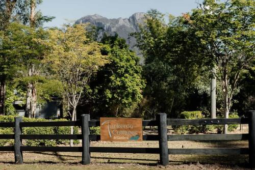 Rathdowney House | Tuckeroo House and Gardens