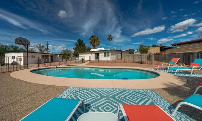 Tucson House | Tranquil Retreat with Pool, Hot Tub & Ocean Views