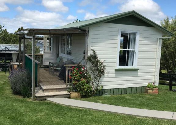 Wellsford Apartment | Discover Tui Cottage - 4-Star Getaway with High Ratings
