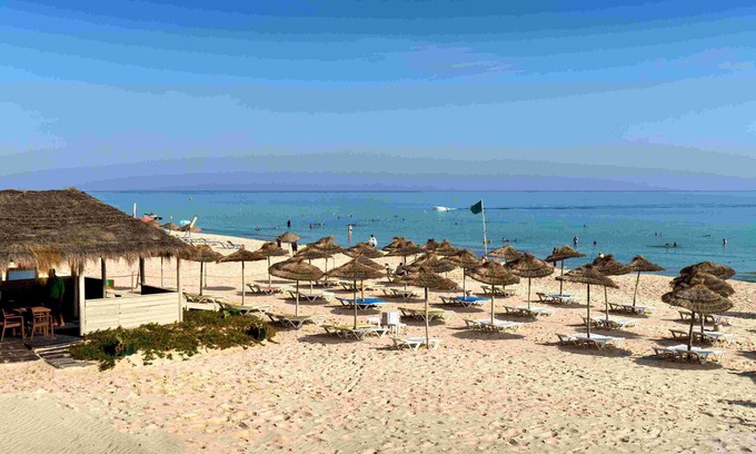 Monastir Hotel | Relax at Palm Beach Club Marmara Skanes - 4-Star Retreat