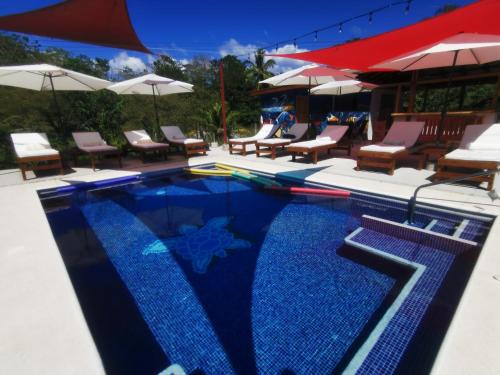 Samara Hotel | Oceanfront Tuki Tuki Lodge with Pool & Spectacular Views