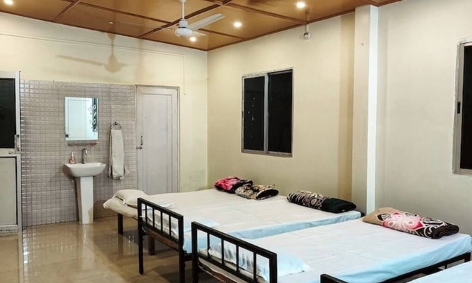Sualkuchi House | Tulip Guest house (Rooftop)nn