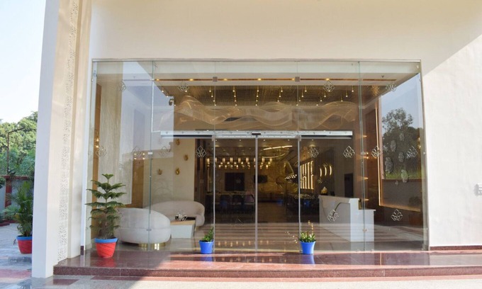 Bahraich Hotel | Discover Tulip Inn Shravasti: Family-Friendly Comfort Awaits