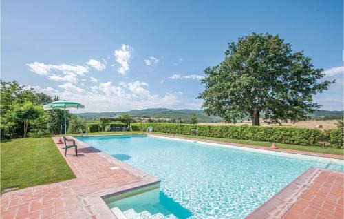 Casole d'Elsa Apartment | Elegant Tulipano: 5-Star Stay with Pool & Family Amenities
