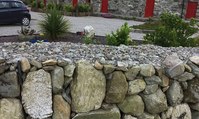 Reenascreena House | Discover Tullig Rock Country Cottage with a 9.8/10 Rating