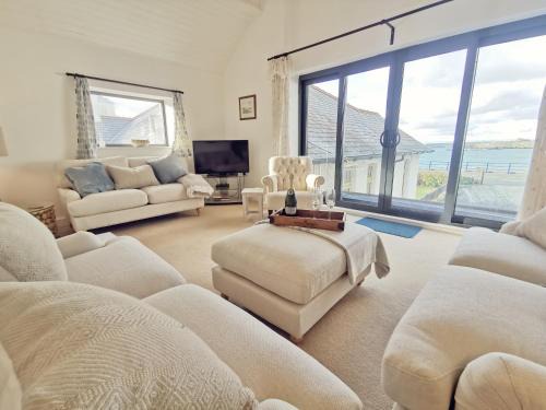 Trearddur Bay House | Oceanfront Escape at Tullochside: 4 Bed, Pet Friendly Stay