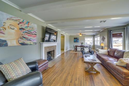 Mayo Meadow House | Family-Friendly Tulsa Home with Yard Near Downtown