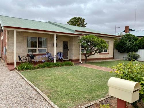 Tumby Bay House | Beachfront Bliss at Tumby Bay Escape - 4BR Family Retreat