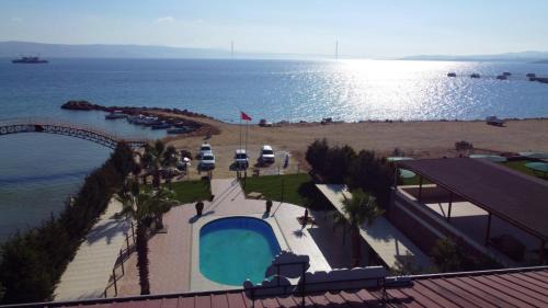 Gelibolu Hotel | Experience TUNA OTEL: Family-Friendly with Pool & Dining