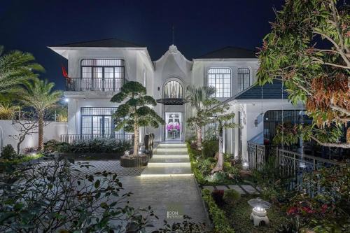 Van Giang Villa | Tung Garden Villa
