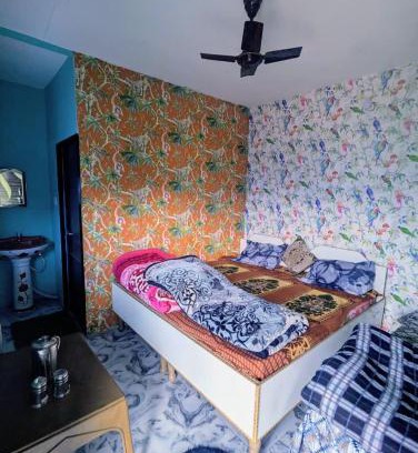 Ukhimath Hotel | Pet-Friendly Tungnath View Cottage with Breakfast Included