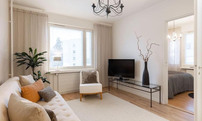 Jyvaskyla Apartment | Inviting Kaksio with Exceptional 9.6/10 Guest Rating