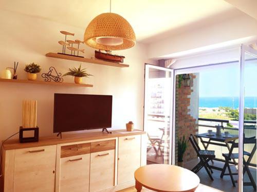 Pla del Bon Repos Apartment | Family-Friendly Turina Apartment Steps from the Beach