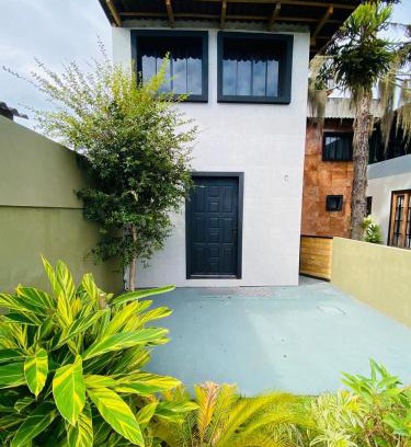 Carianos House | Tranquil Stay at TuRiStAnDo eM fLoRiPa - Private Room for 6