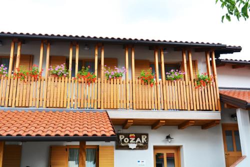 Prem House | Relax at Tourist Farm Pri Požarju with Hot Tub Leisure
