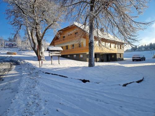 Zrece House | Exceptional Farm Stay Ramšak: Family-Friendly Retreat