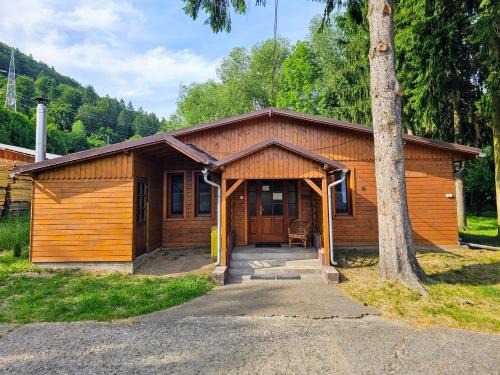 Oravsky Podzamok House | Discover Pet-Friendly Comfort at Turistická ubytovňa Forgáč